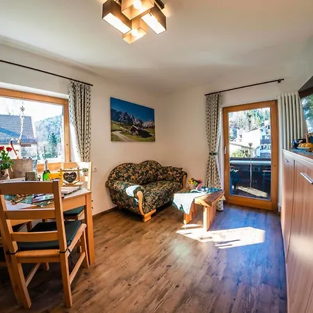 Haus Edelraute 公寓 米滕瓦尔德