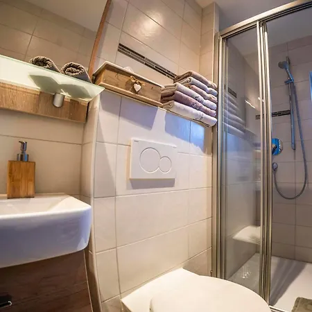 Haus Edelraute 公寓