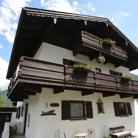 Haus Edelraute * Mittenwald
