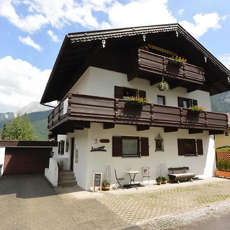 Haus Edelraute Daire Mittenwald
